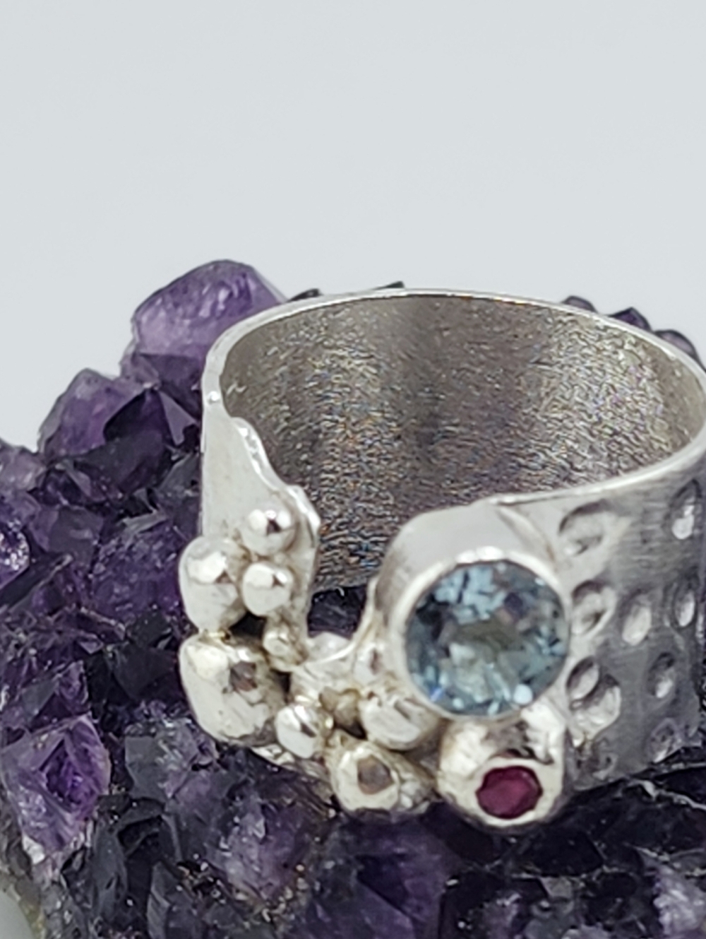 AQUAMARINE & PINK SAPPHIRE BRUTALIST RING HANDMADE IN STERLING SILVER SIZE 8 - Picture 6 of 11